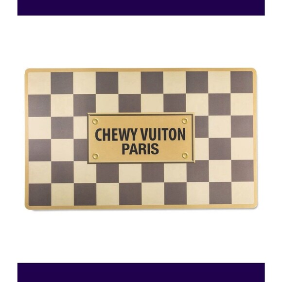Haute Diggity Dog Gold Checkered Chewy Vuiton Pet Food Placemat New - Picture 1 of 2